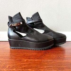 UNIF - Black Platform Shoes - size 10